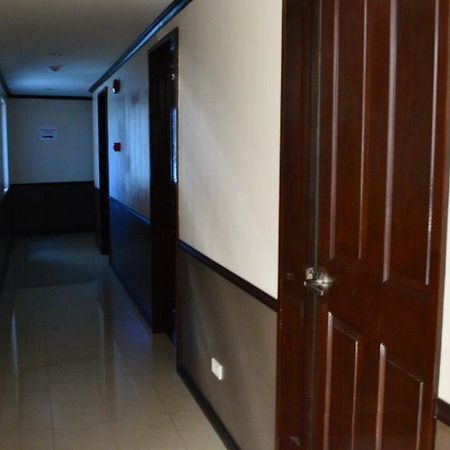 Cebu Fiesta Business Suites מראה חיצוני תמונה